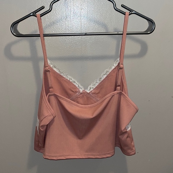 🪻3/$30 Trendy crop top!🪻 - Picture 4 of 4